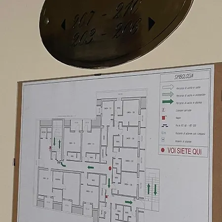 ホテル Arda Fiorenzuola