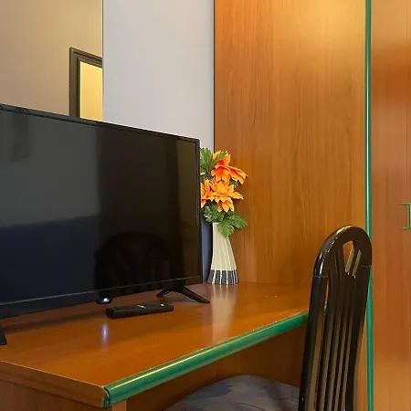 Arda Fiorenzuola ホテル 3*