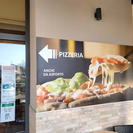 ホテル Arda Fiorenzuola