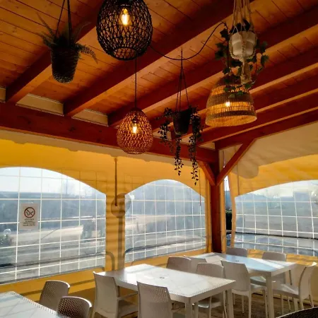 Arda Fiorenzuola ホテル 3*